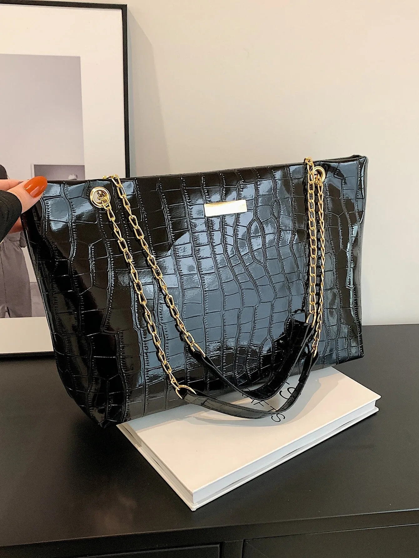Fashionable Vintage Crocodile-Patterned Women's Shoulder Tote Bag With Large Capacity