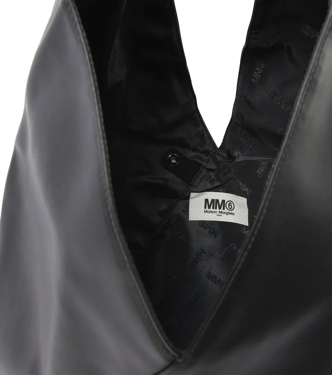 Japanese medium size faux leather tote bag. Mm6 Maison Margiela, black
