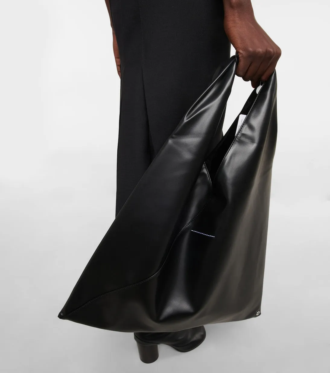 Japanese medium size faux leather tote bag. Mm6 Maison Margiela, black