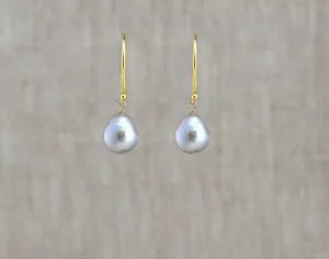 Small Grey Edison Pearl Earring
