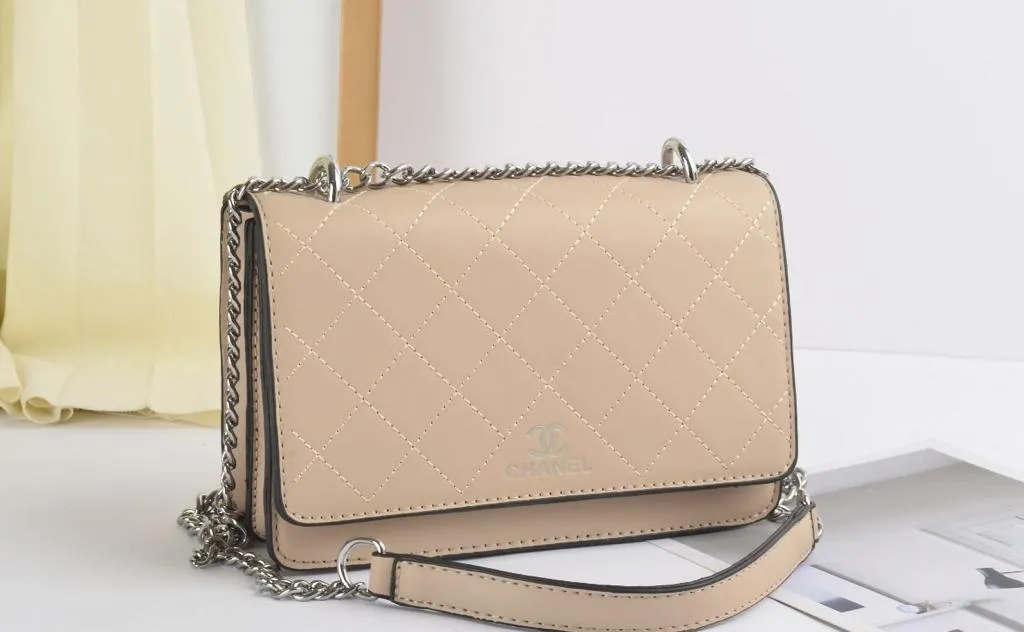 Women Small Premium Bag
